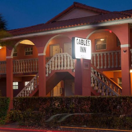 Gables Inn Coral Gables Exterior photo