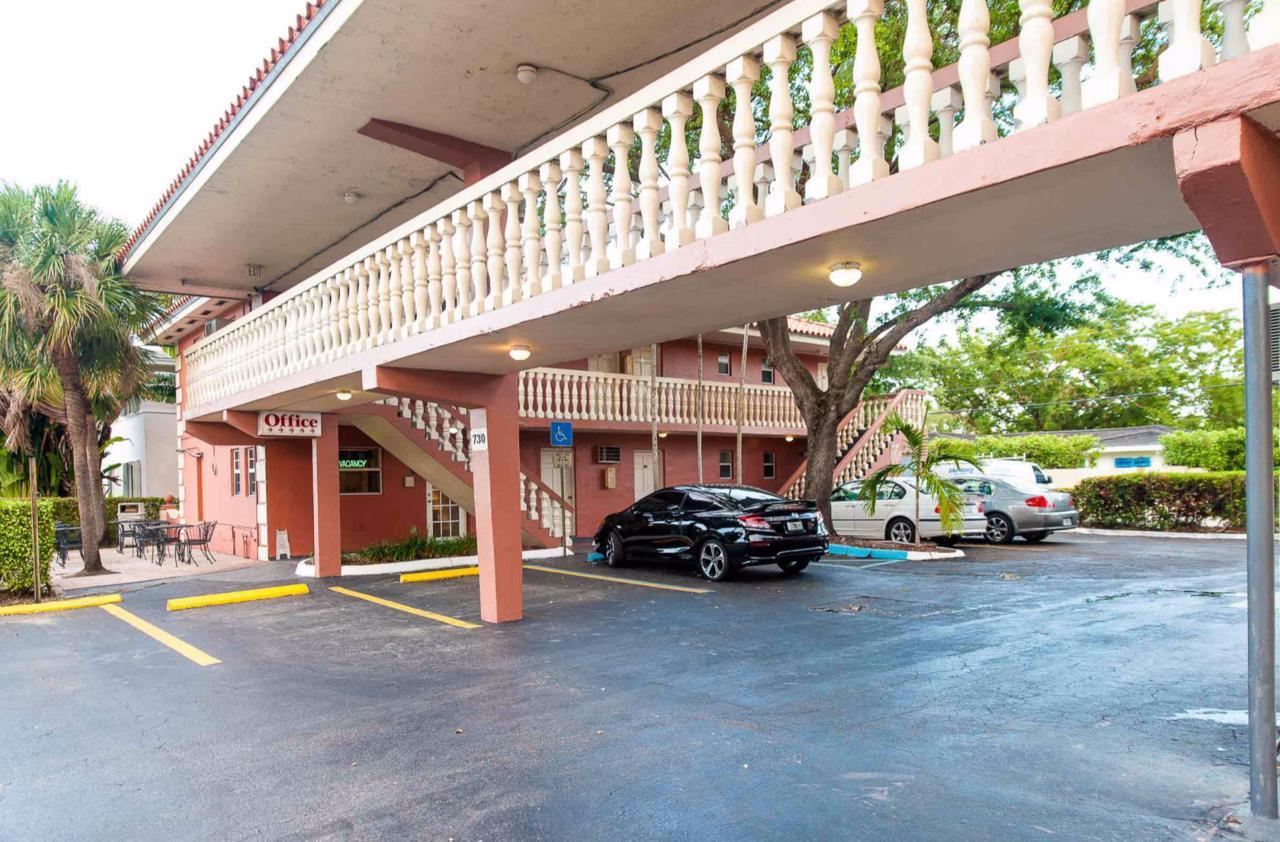 Gables Inn Coral Gables Exterior photo